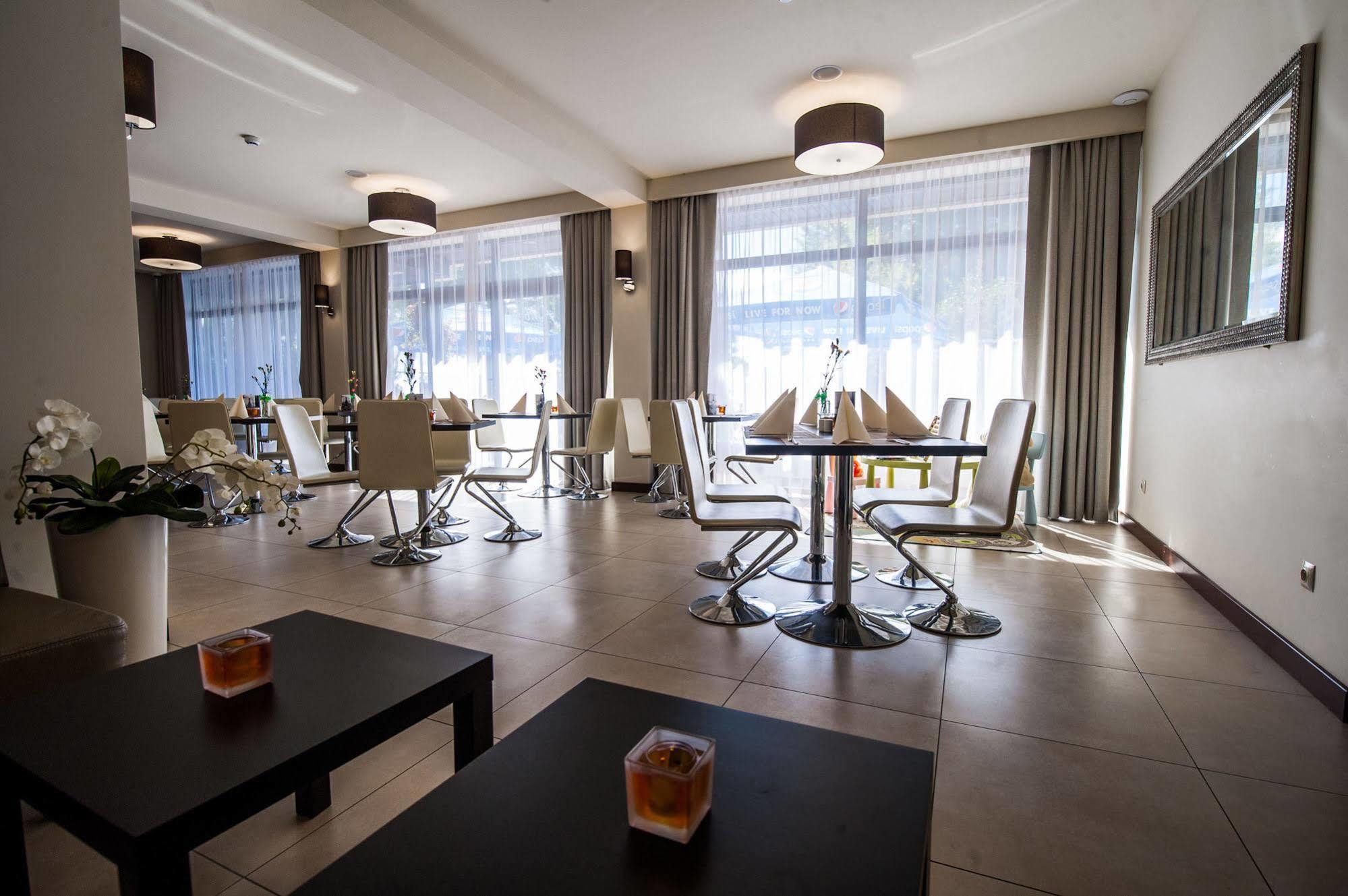 Hotel Emocja Spa Mielno  Buitenkant foto