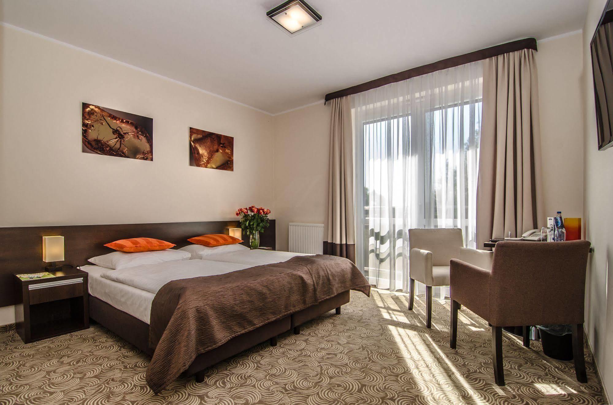Hotel Emocja Spa Mielno  Buitenkant foto