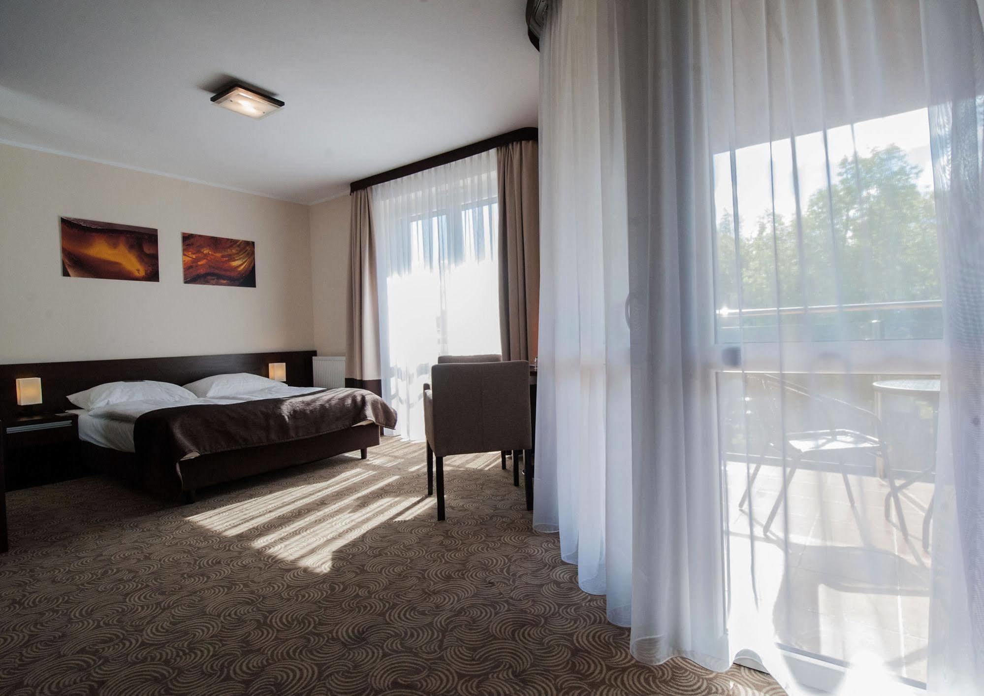 Hotel Emocja Spa Mielno  Buitenkant foto